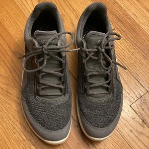 New Ecco Biom size 40 (US 9)